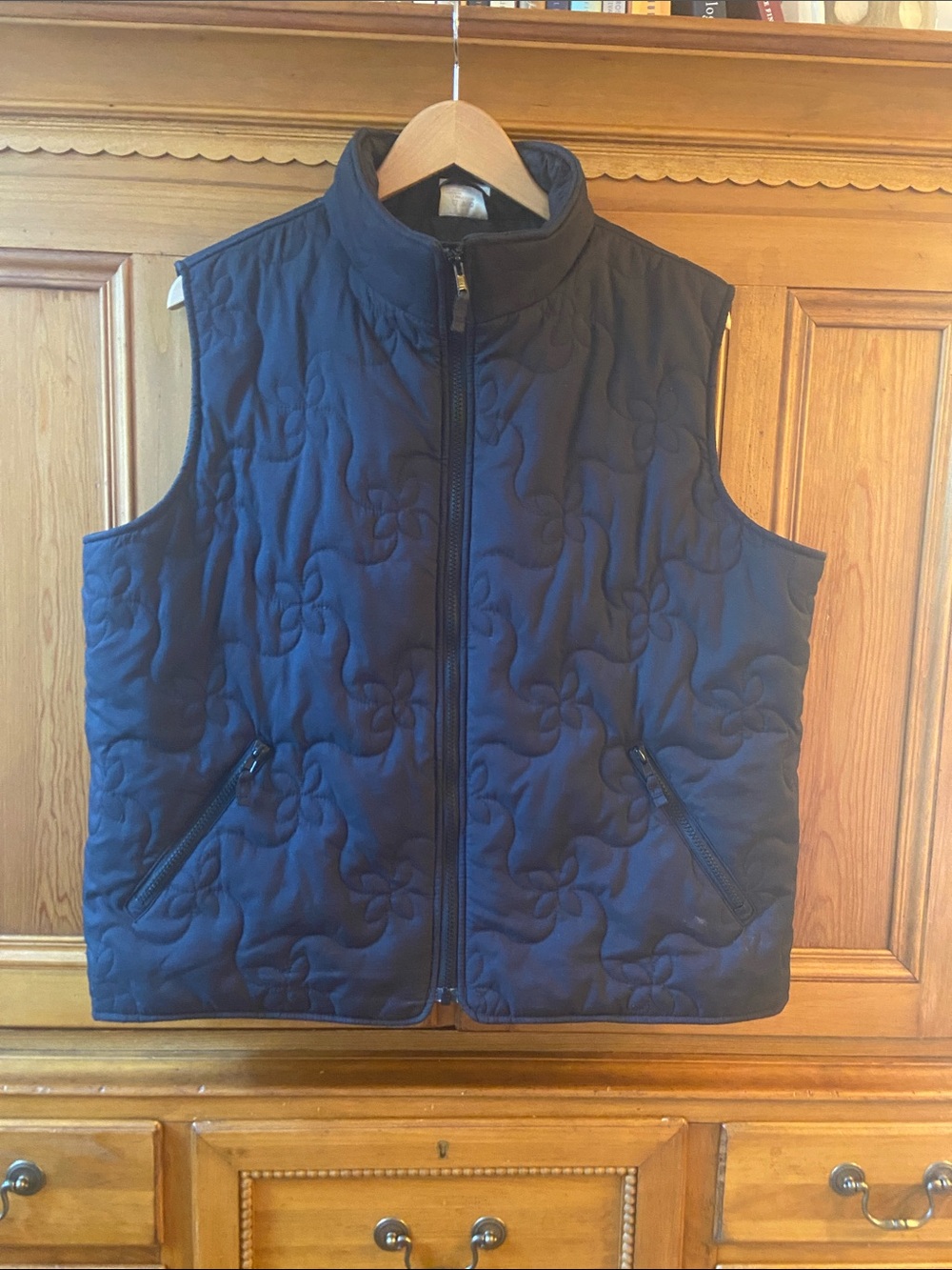XL Hanna Andersson Quilted Black womens Vest with Floral Stitching -EUC